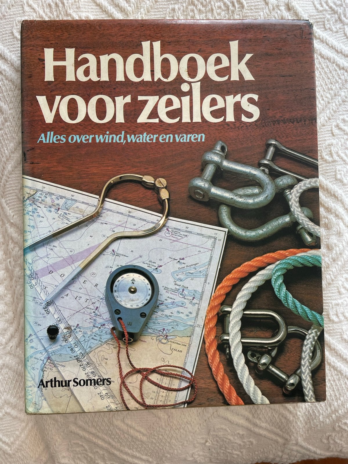 Handboek voor zeilers - Alles over wind, water en varen, Europa, Ophalen of Verzenden, Reisgids of -boek, Gelezen