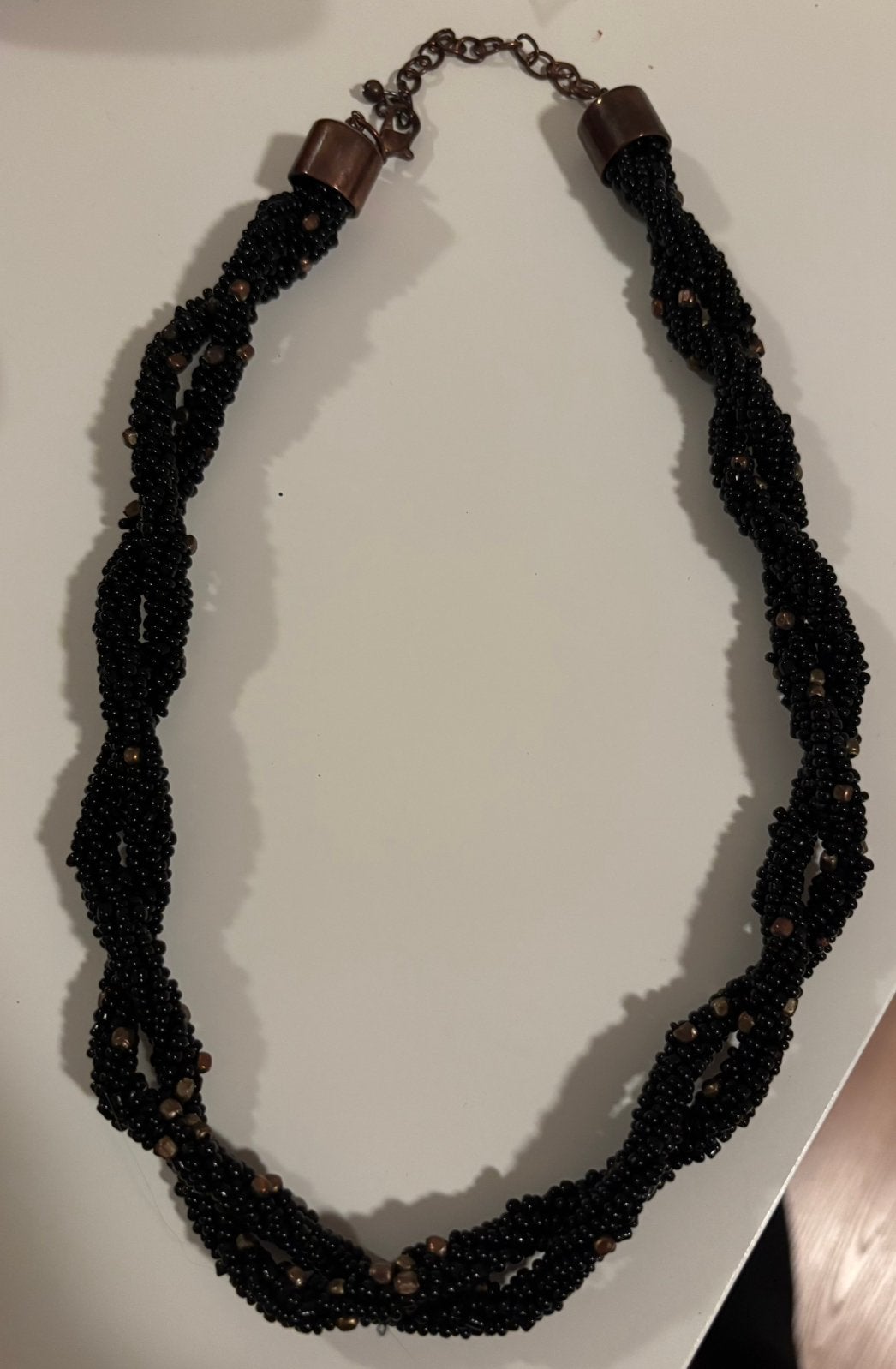 Prachtige zwarte kralenketting (vintage torsade), Sieraden, Tassen en Uiterlijk, Overige materialen, Verstelbaar, Zwart, Ophalen of Verzenden