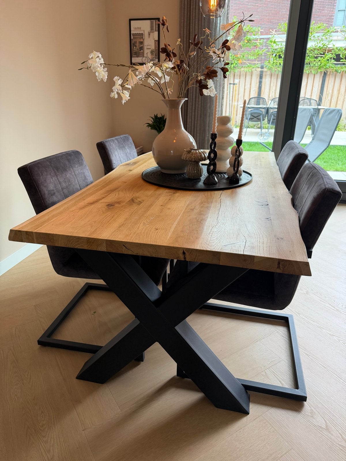 Eikenhouten eettafel met zwart metalen X-poten, Huis en Inrichting, Ophalen, Eikenhout, 50 tot 100 cm, Zo goed als nieuw