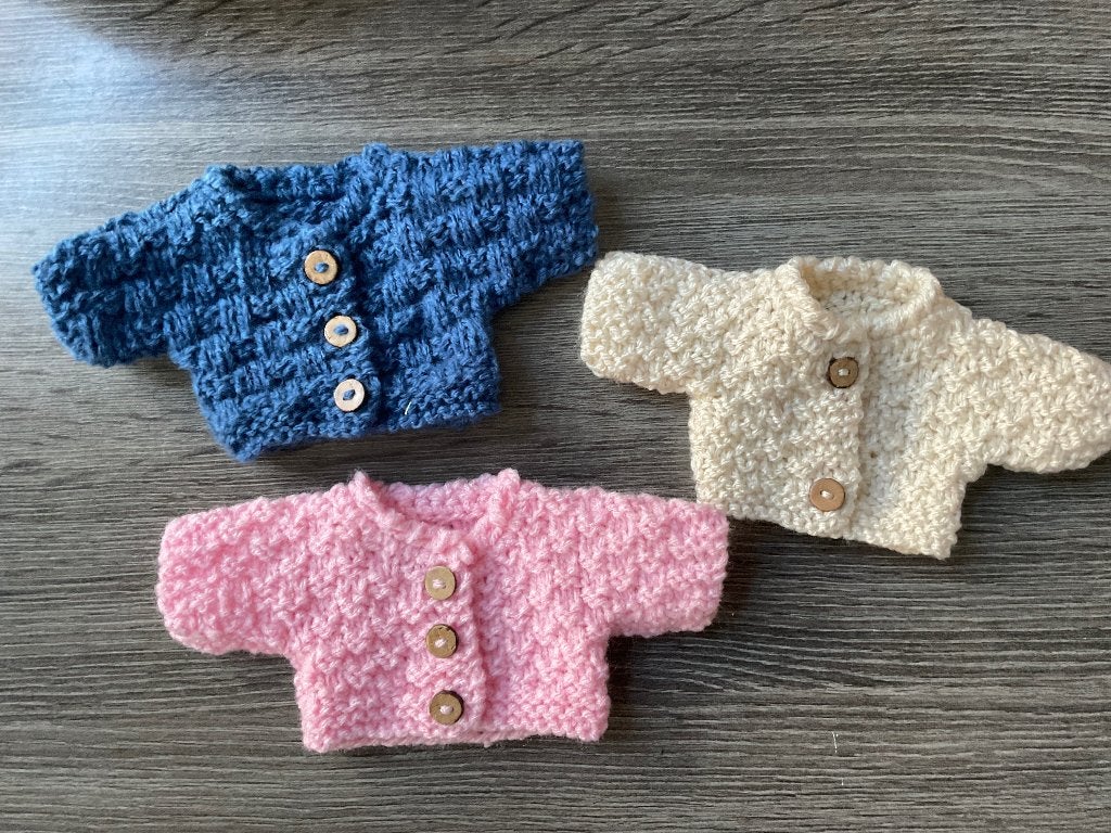 Handgebreide vestjes voor beren en poppen tot 28 cm, Verzenden, Nieuw, Overige typen