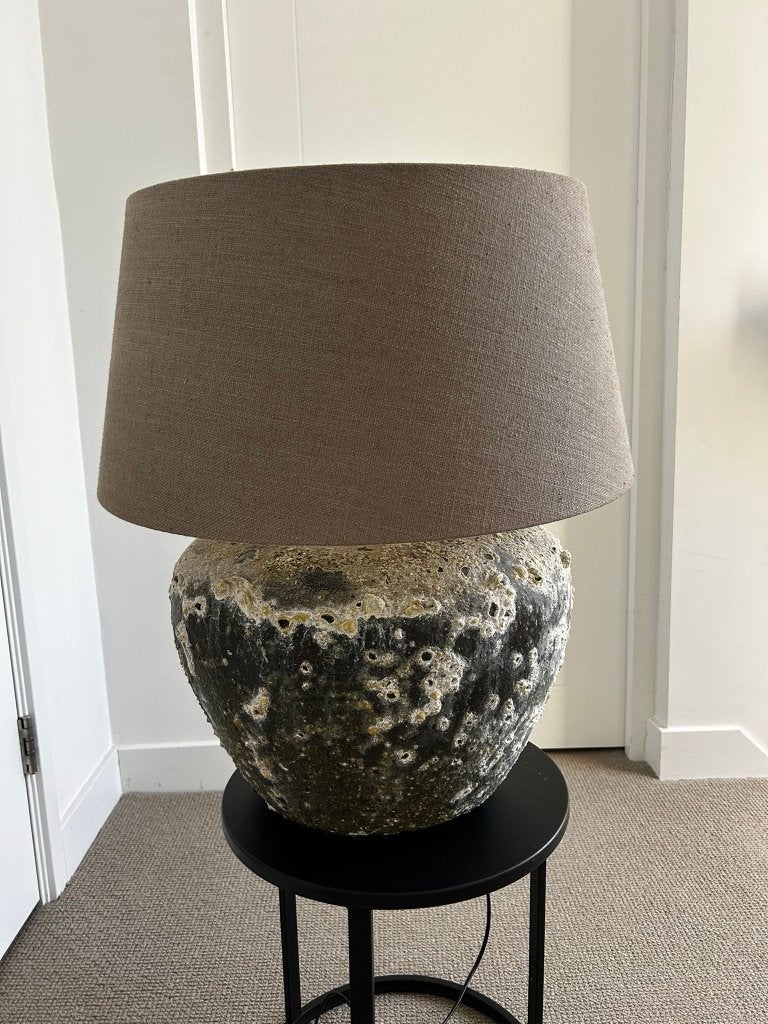 Schemerlamp (oude urn), Huis en Inrichting, Lampen | Lampenkappen, Ophalen, Gebruikt, Beige, Rond