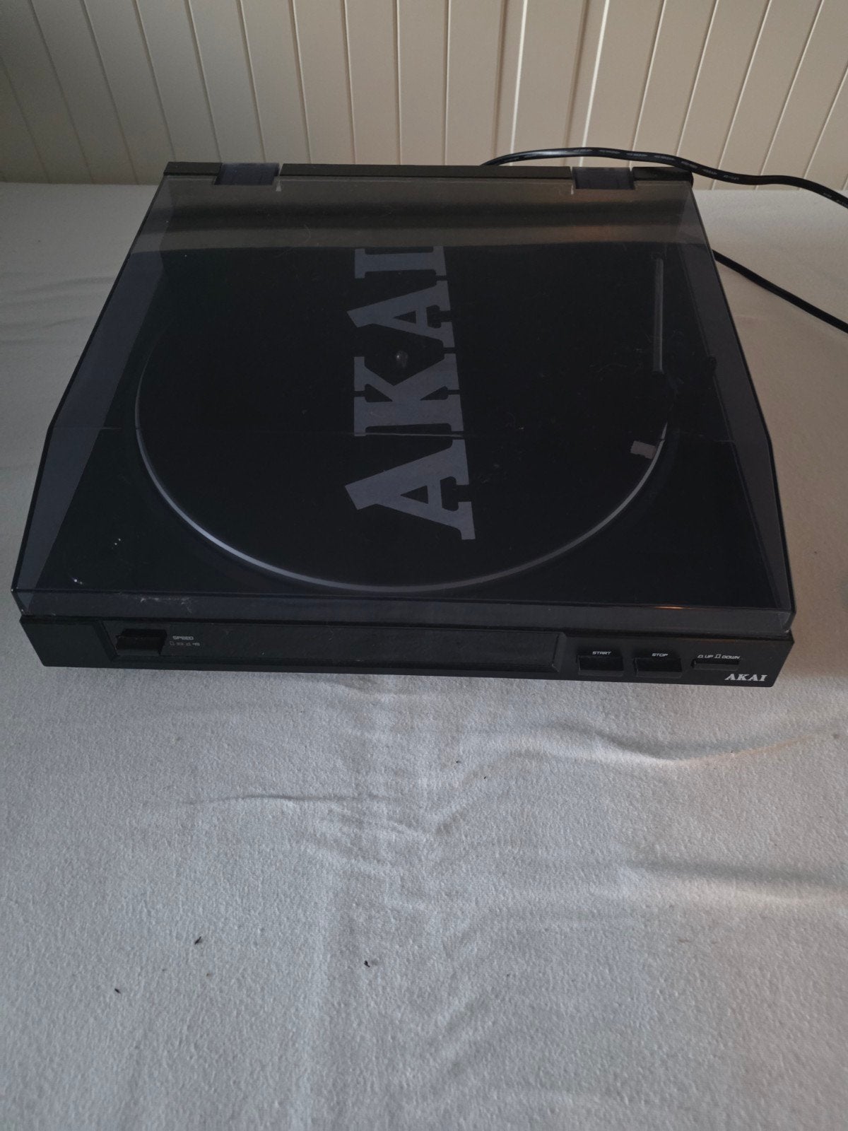 Akai ATT01U Platenspeler, Ophalen of Verzenden, Zo goed als nieuw, USB-aansluiting, Platenspeler