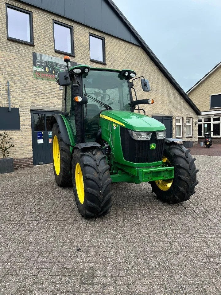 John Deere 5090R (bj 2017)