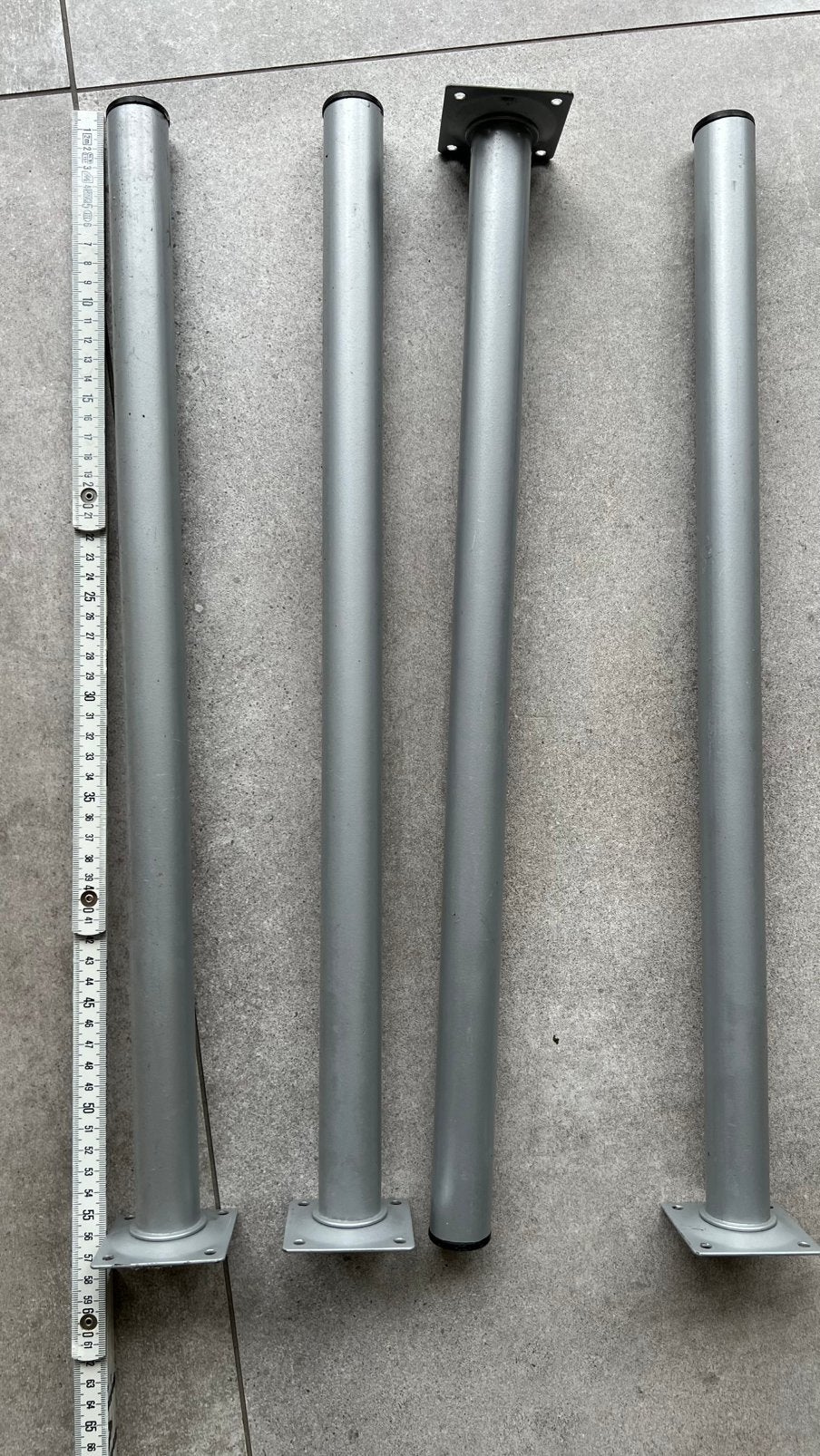 4 metalen poten ophalen in zwolle zuid, Ophalen of Verzenden, Zo goed als nieuw