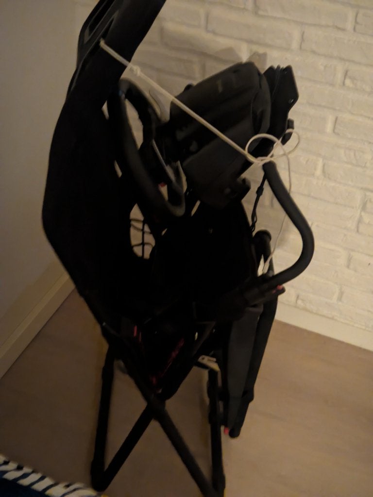 Playseat met Logitech stuur, pedalen en shifter, Spelcomputers en Games, Racestoel, Gebruikt, Playseat, Ophalen