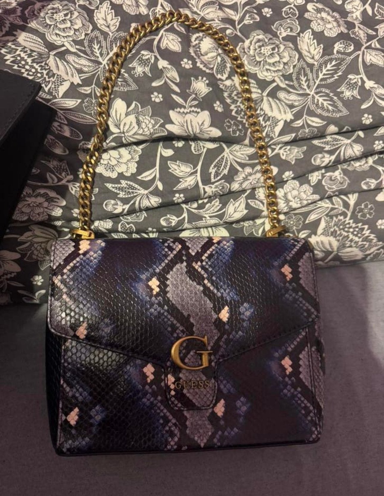 Guess tas, Ophalen of Verzenden, Zo goed als nieuw, Zwart, Handtas