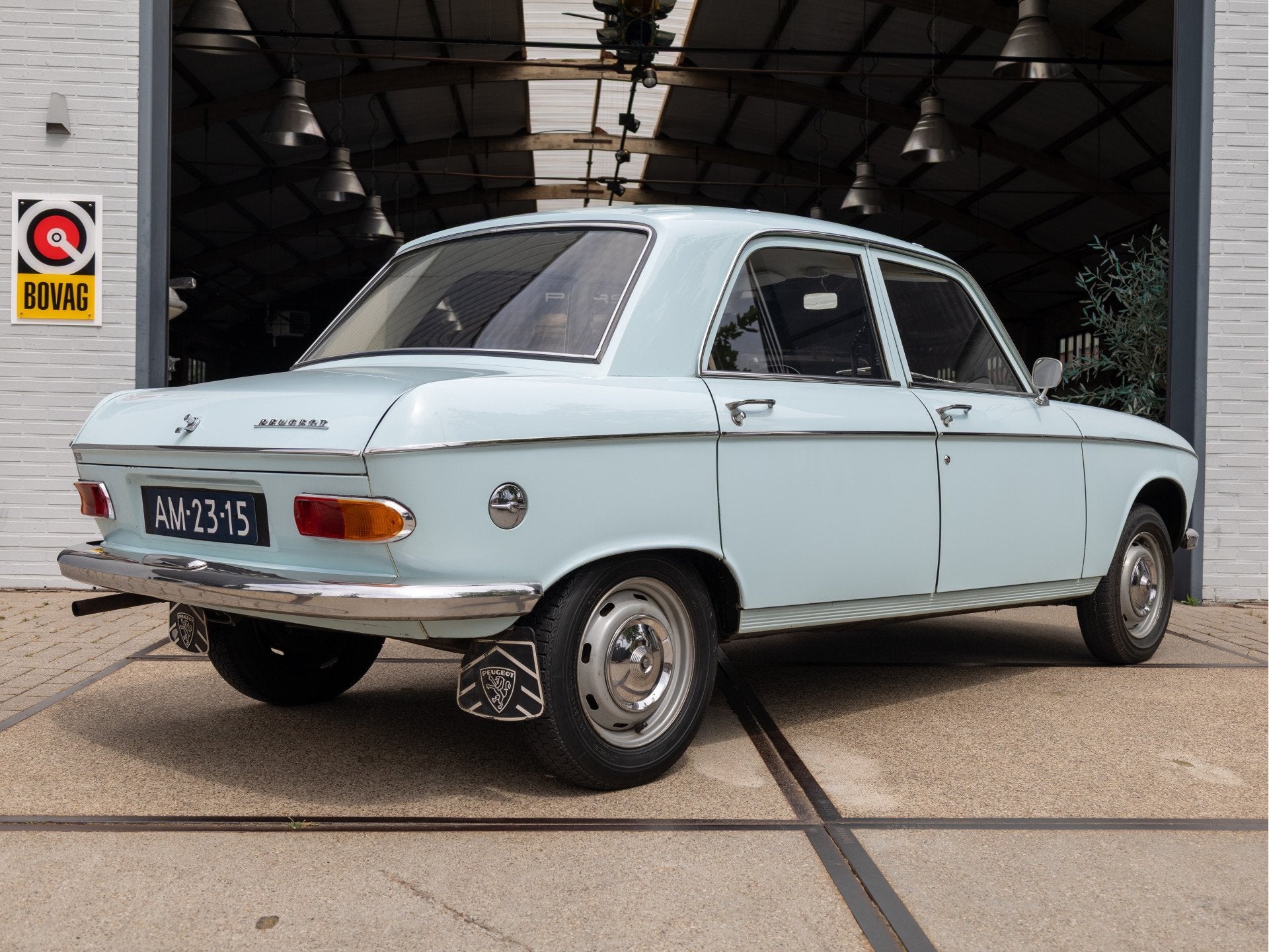 Peugeot 204 1.1 Sedan *Topstaat!* (bj 1967), Lederen bekleding, Leder, Bedrijf, Handgeschakeld