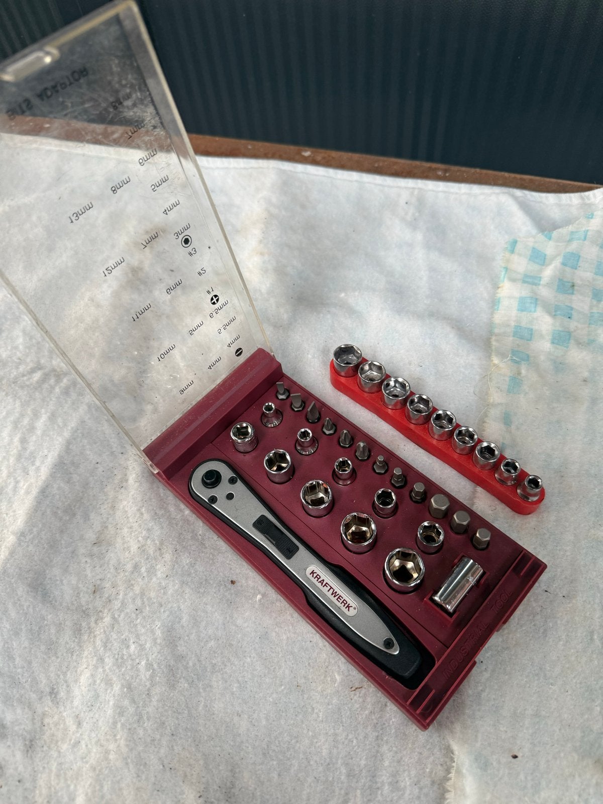 Kraftwerk ratel setje met doppen en bits, Ophalen of Verzenden, Gebruikt, Sleutel/ratel, Overige merken