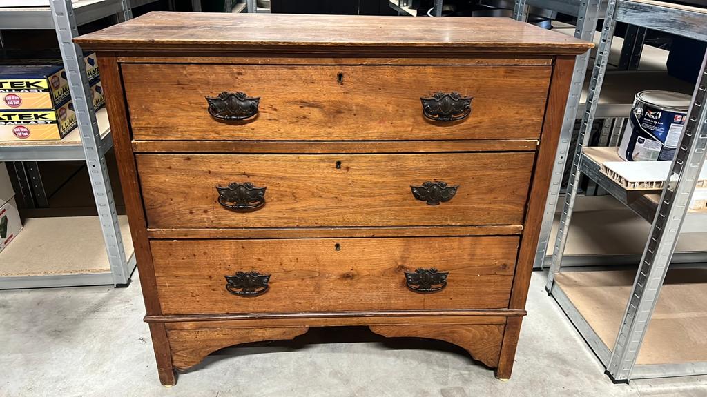 Houten commode kast, Ophalen