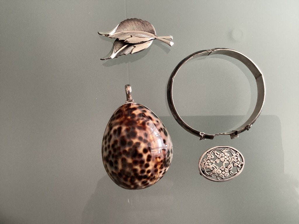 Vintage zilver sieraden set: broches, hanger en armband, Sieraden, Tassen en Uiterlijk, Antieke sieraden, Ophalen, Zilver, Overige typen