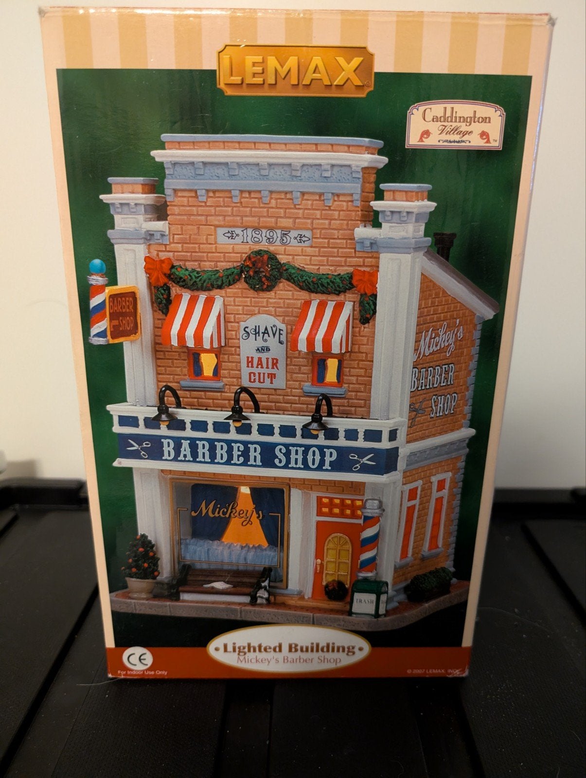 Lemax Lighted Building Mickey's Barber Shop, Ophalen of Verzenden, Zo goed als nieuw