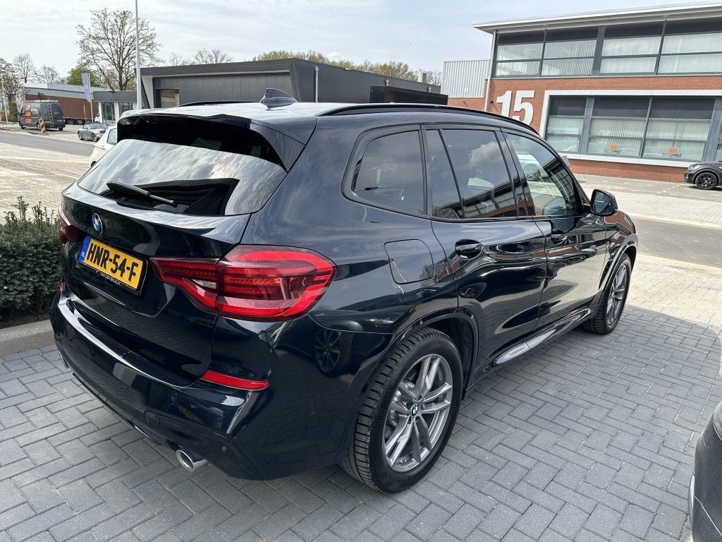BMW X3 xDrive20i High Executive M-Pakket (bj 2021), Auto's, Automaat, Gebruikt, 4 cilinders, 2000 kg