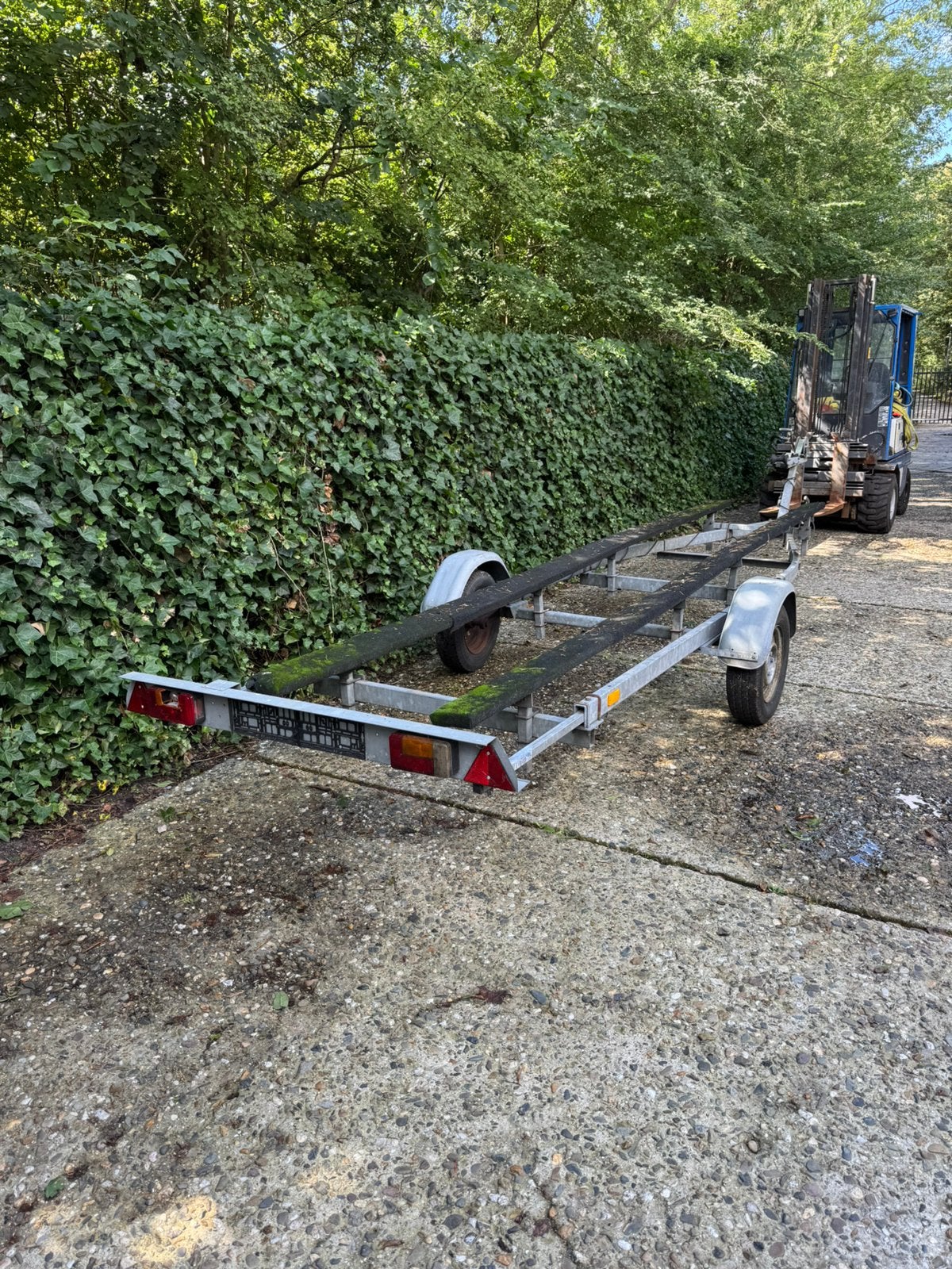 Kalf 750kg boottrailer tot 6,5m 2018 balken trailer, Watersport en Boten, Boottrailers, Ophalen of Verzenden, Zo goed als nieuw
