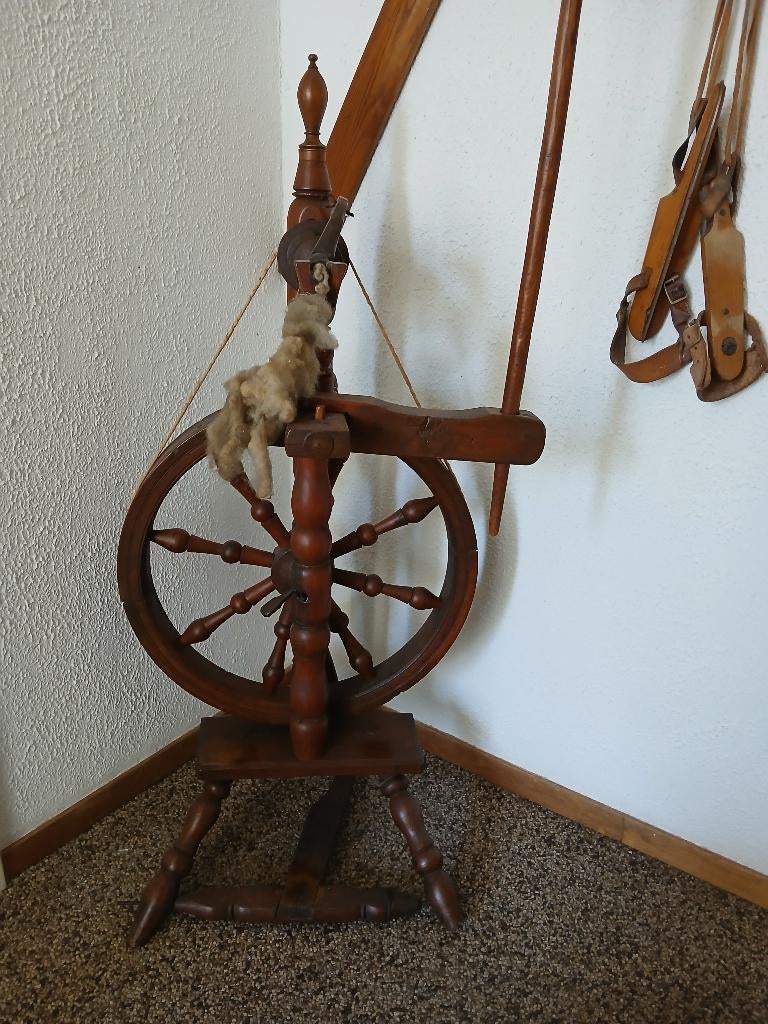 spinnenwiel, Hobby en Vrije tijd, Spinnewielen en Spinnen, Ophalen, Gebruikt, Spinnewiel
