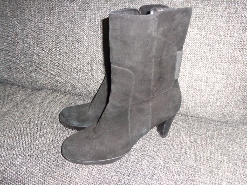 zwarte suede dameslaarsjes van VOLTAN, maat 39,5, Ophalen of Verzenden, Gedragen, Zwart, Hoge laarzen