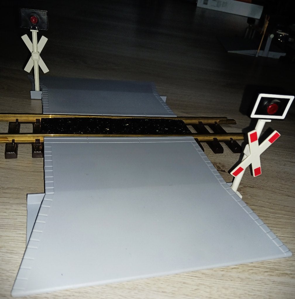 Spoor G LGB / Playmobil overweg beveiligd met rode lamp, Overige merken, Gebruikt, Gelijkstroom, Overige typen