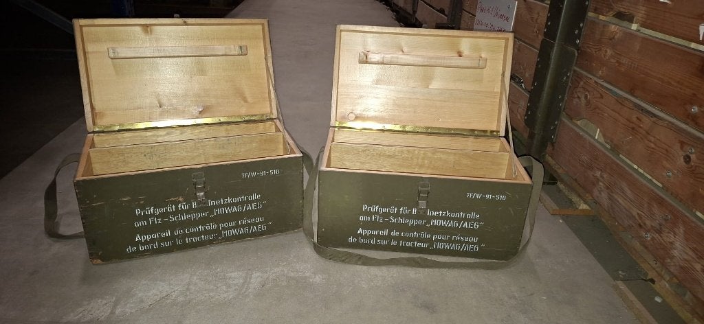 2x Militair kistje EX-Bundeswehr / MOWAG, Ophalen of Verzenden, Landmacht, Duitsland, Kist of Geocache