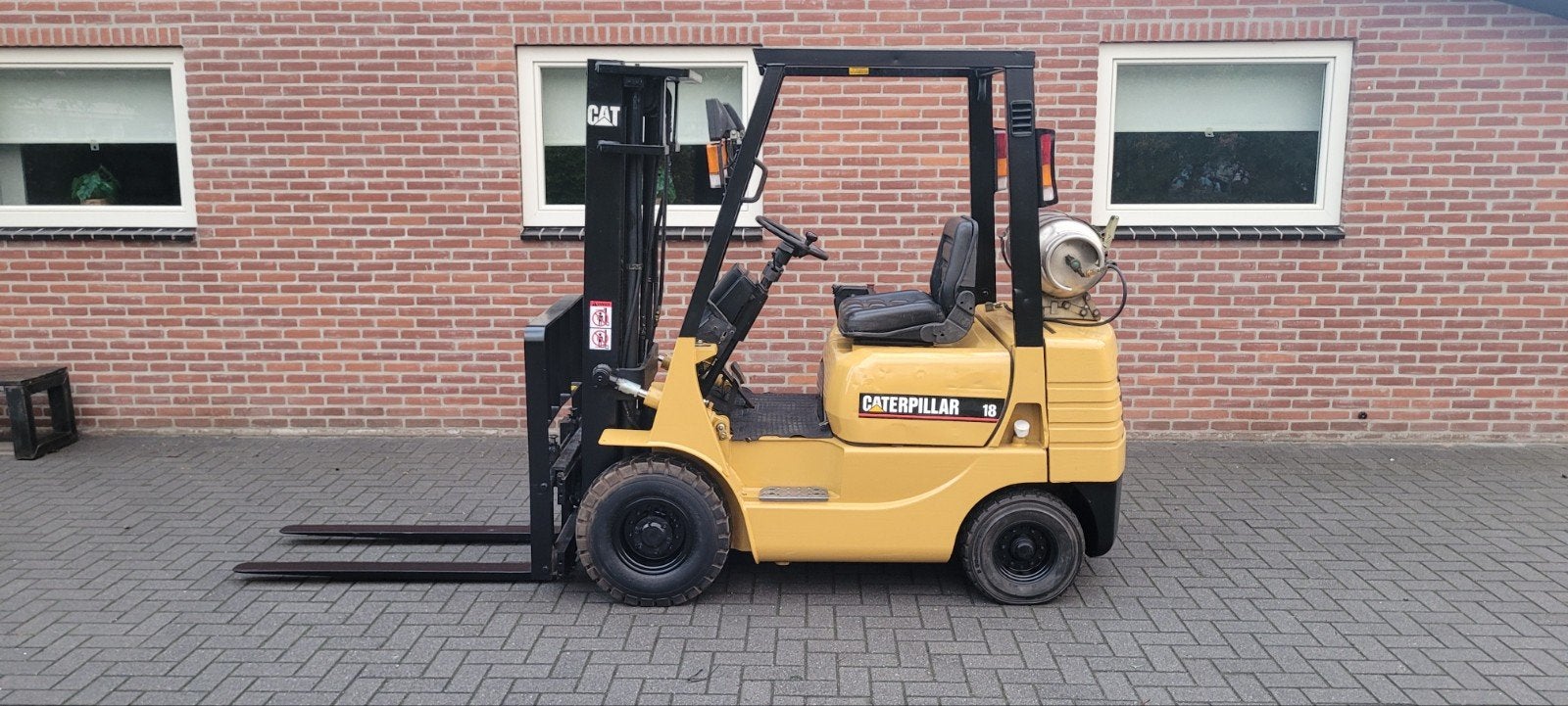 caterpillar heftruck, Zakelijke goederen, Caterpillar, Heftruck, 1000 tot 2000 kg, Ophalen