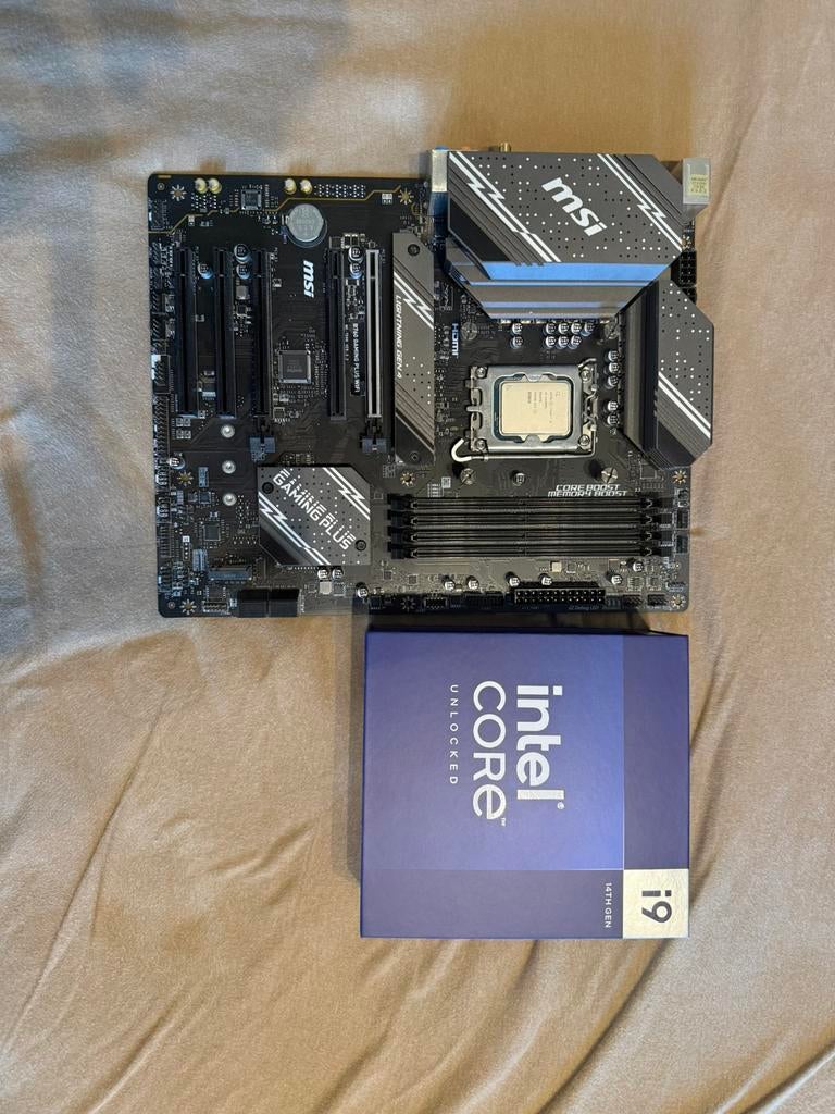 Msi B760 Gaming plus ATX DDR5 / I9-14900K Processor, Computers en Software, Moederborden, Ophalen of Verzenden, Zo goed als nieuw