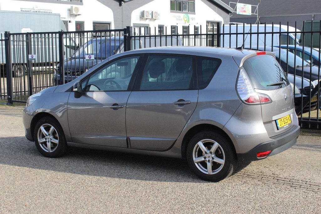Renault Scénic 1.2 TCe Limited, Navigatie!, Voorwielaandrijving, Stof, Gebruikt, 4 cilinders