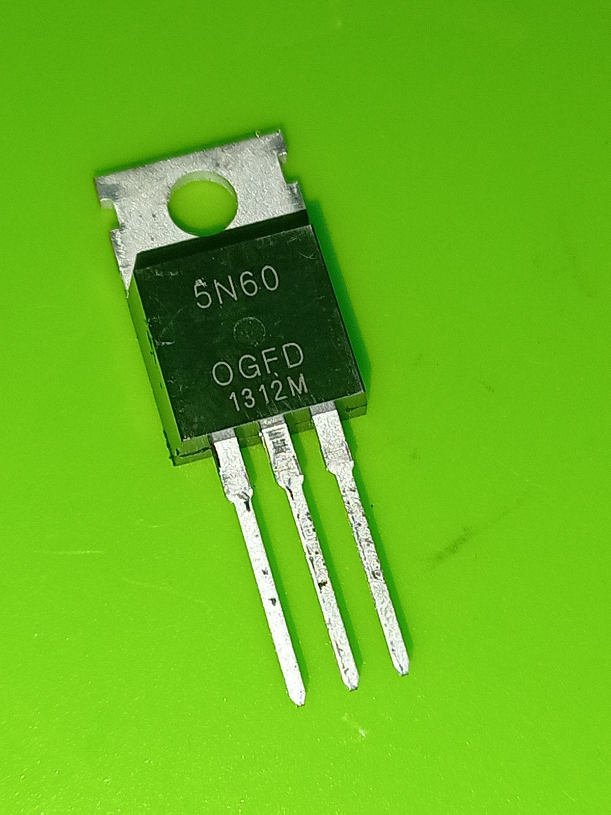 Transistor: NMOS: 5N60 (600 V, 4,5 A, 5 stuks), Ophalen of Verzenden, Nieuw