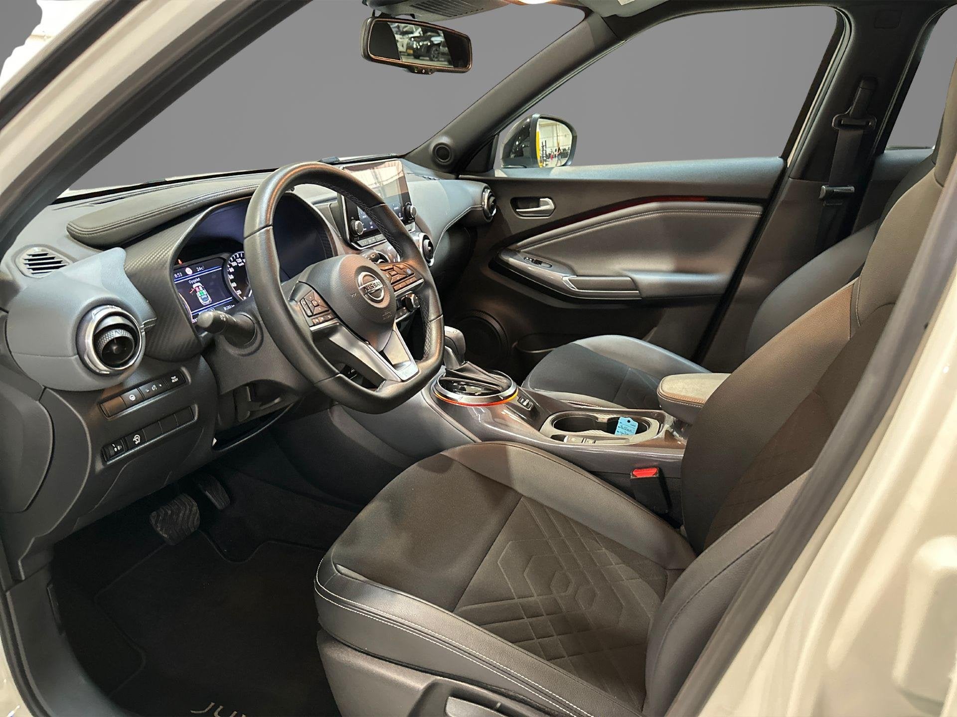 Foto 10 van Nissan Juke 1.0 DIG-T Tekna 114PK | Automaat | BOSE Audio |