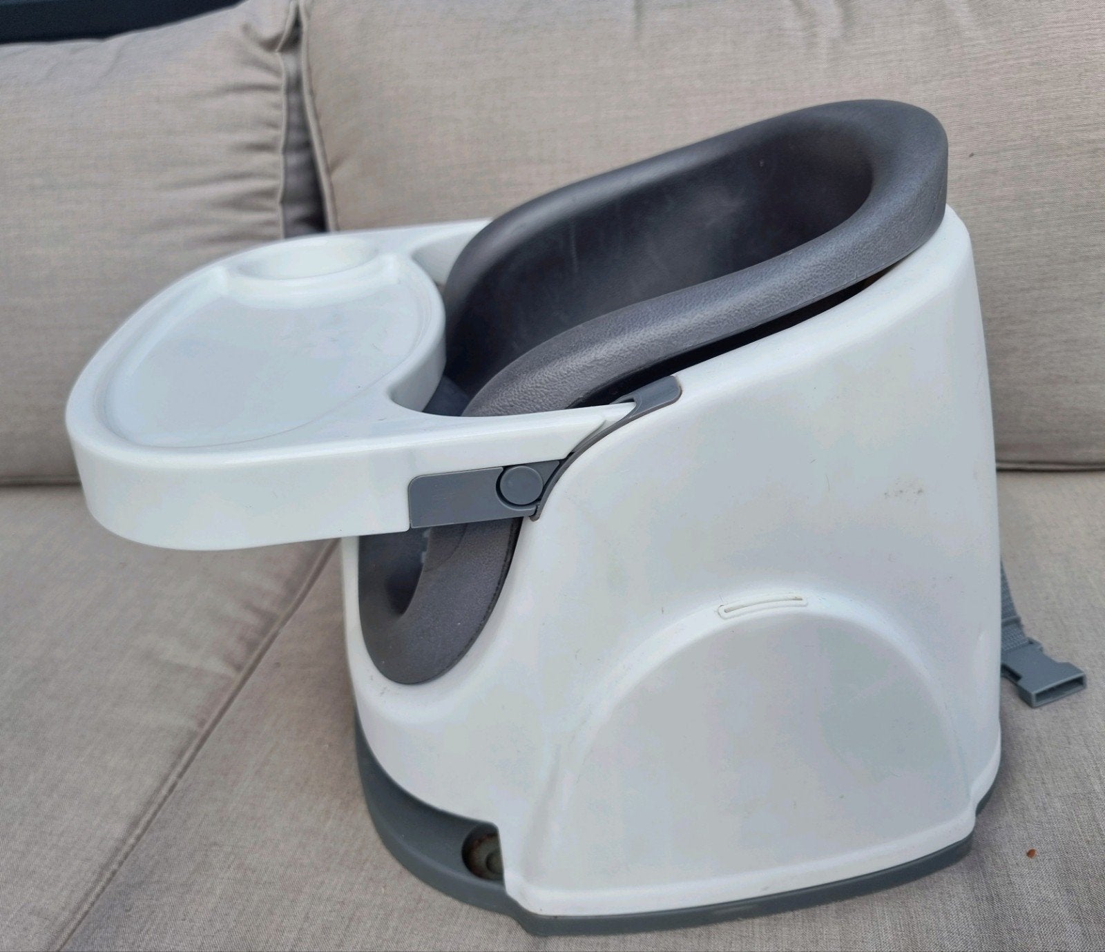 Ingenuity Baby Base 2-in-1 Stoel met Eetblad, Ophalen of Verzenden, Gebruikt, Overige typen, Gordel(s)