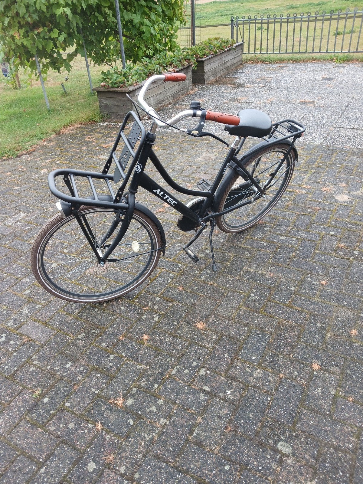 Te koop meisjesfiets  altec 26 inch, Ophalen of Verzenden, 26 inch of meer