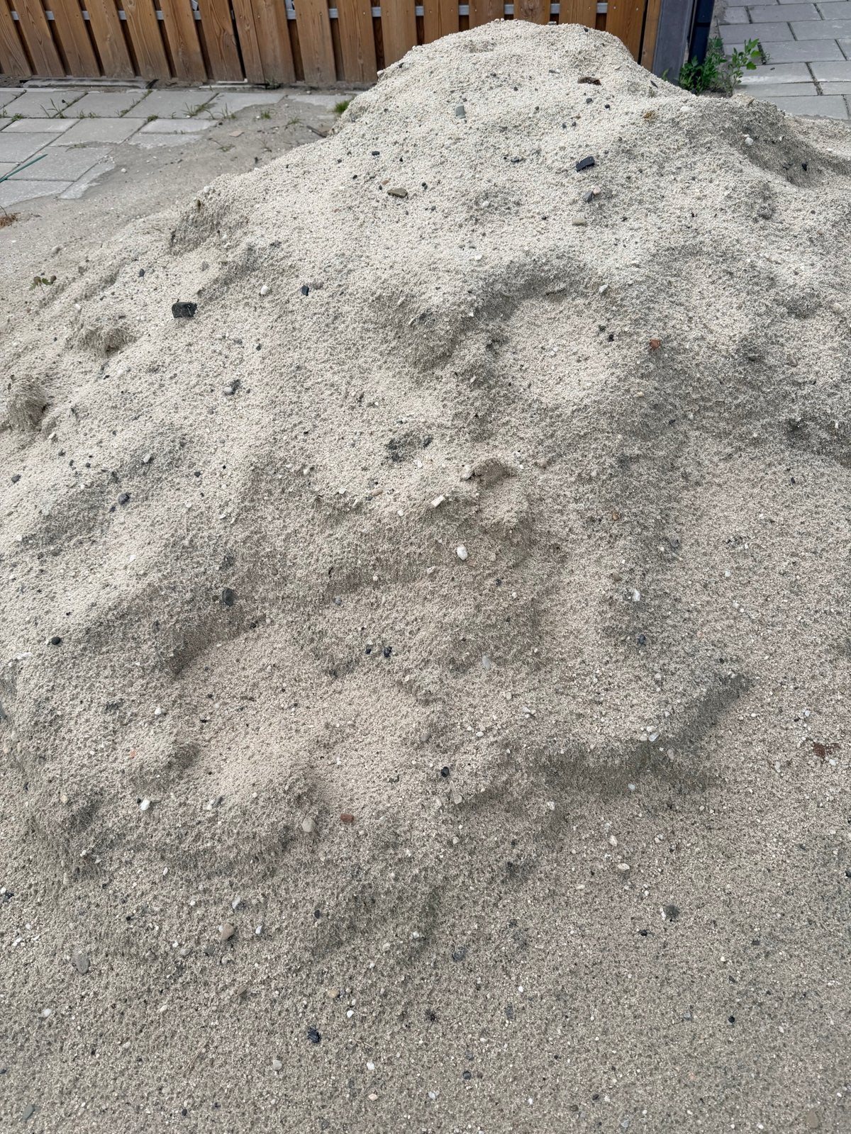 Wit ophoog zand - Ideaal voor diverse projecten, Tuin en Terras, Zand, Ophalen, Gebruikt, Ophoogzand