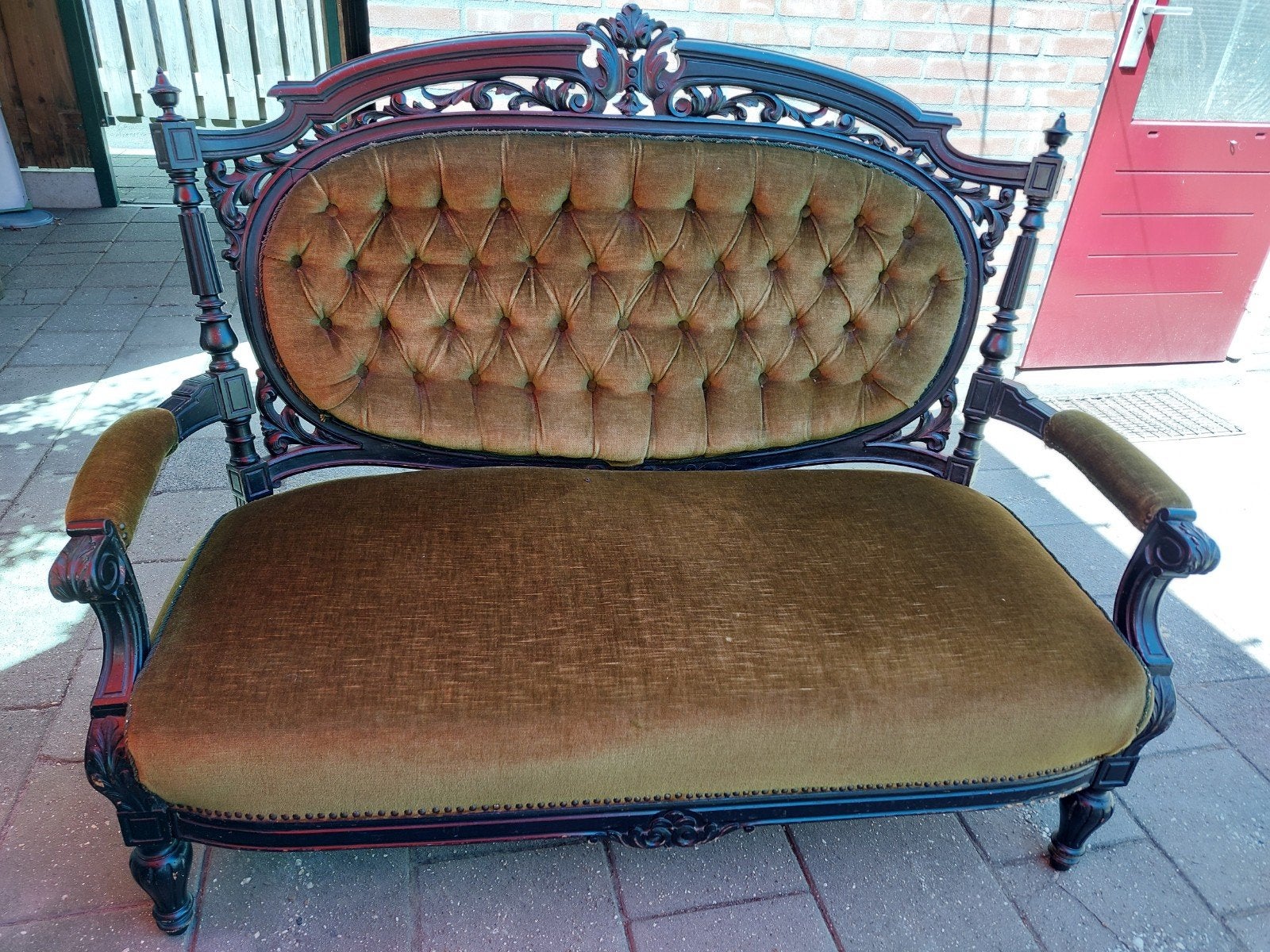 Vintage bankje groene velourse bekleding  1.50 m breed ., Ophalen