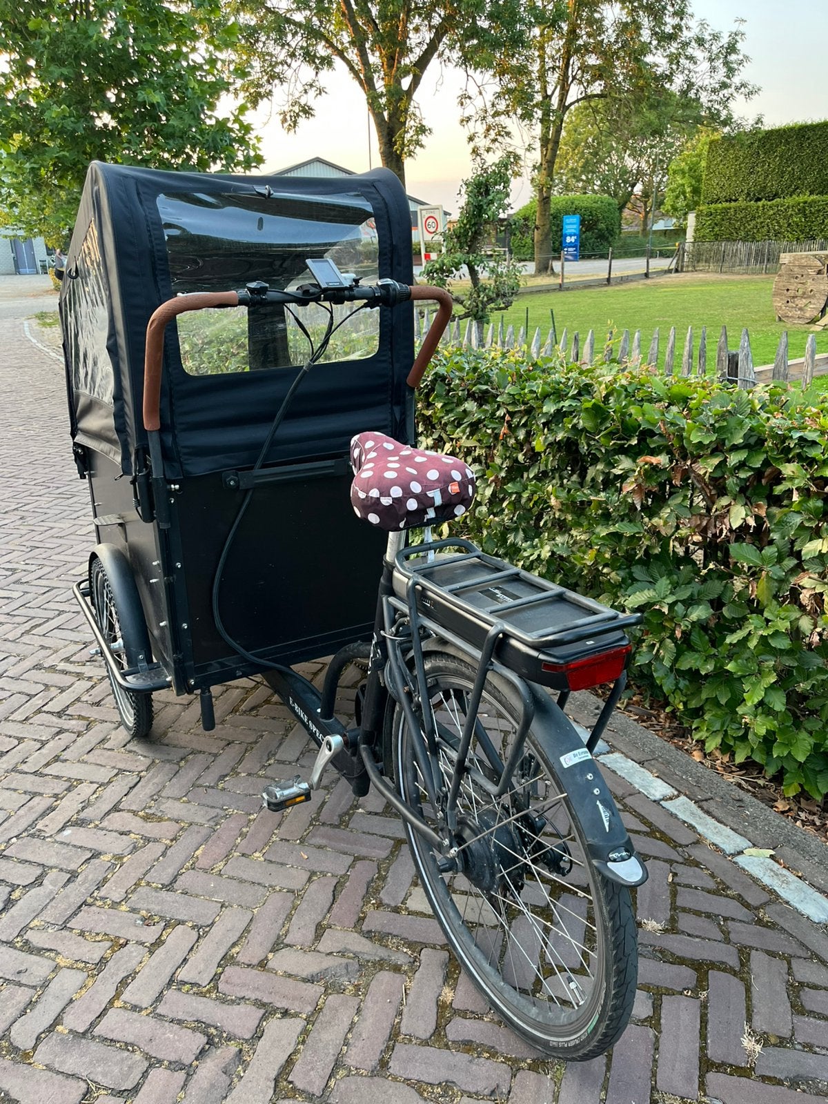 Bakfiets vogue troy defect, 4 kinderen of meer, Gebruikt, Huif, Ophalen
