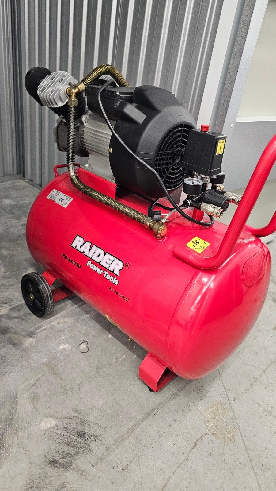 Luchtcompressor 50L, 356 L/min, 8 bar, 25 tot 100 liter, Ophalen of Verzenden, Zo goed als nieuw, 200 tot 400 liter/min