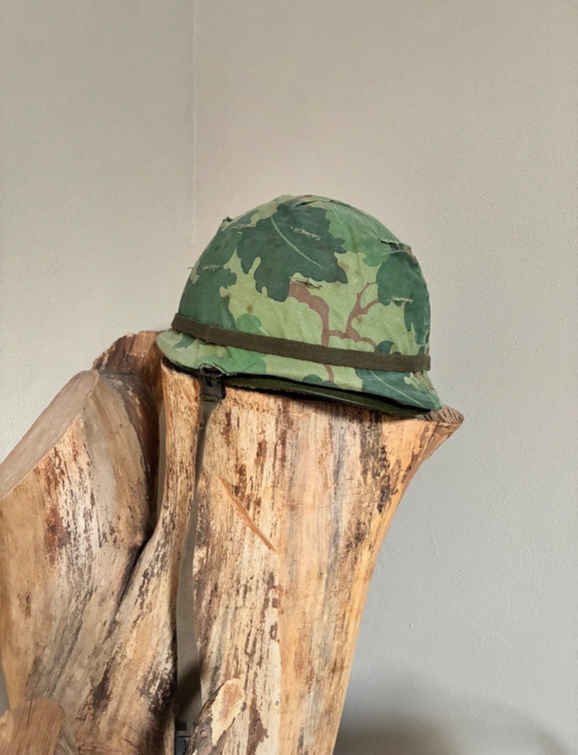 Vintage M1 Legerhelm - Camouflage Patroon, Verzamelen, Ophalen of Verzenden, Landmacht, Overige gebieden, Helm of Baret