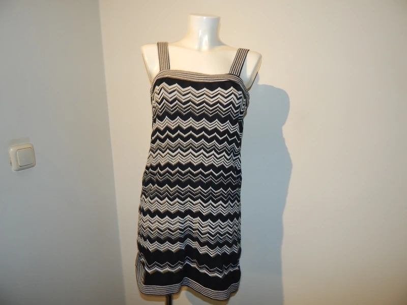 Missoni gebreide jurk deze in aztec print zwart wit mt S, Missoni, Maat 36 (S), Gedragen, Boven de knie
