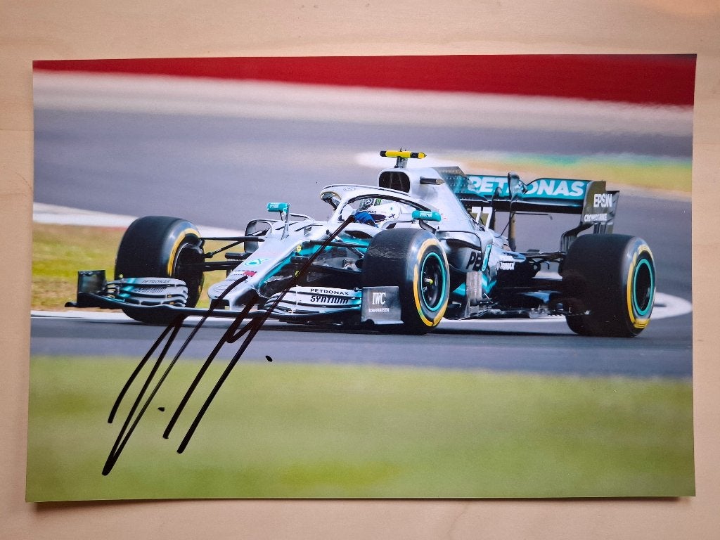 Valtteri Bottas foto Mercedes met handtekening, Ophalen of Verzenden, Zo goed als nieuw, Formule 1