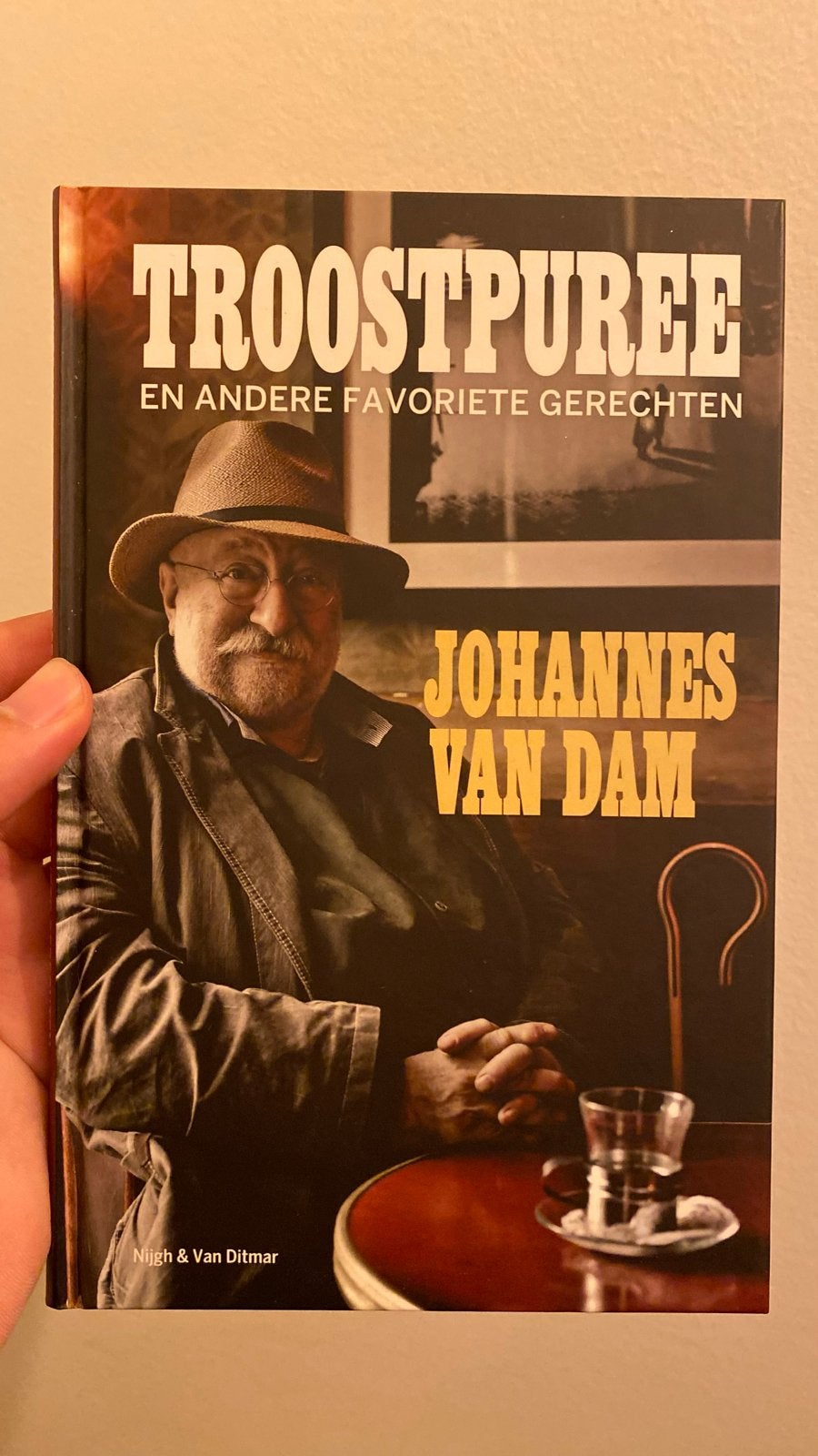 Trostpuree en andere favoriete gerechten - Johannes van Dam, Boeken, Ophalen of Verzenden, Zo goed als nieuw, Europa, Voorgerechten en Soepen