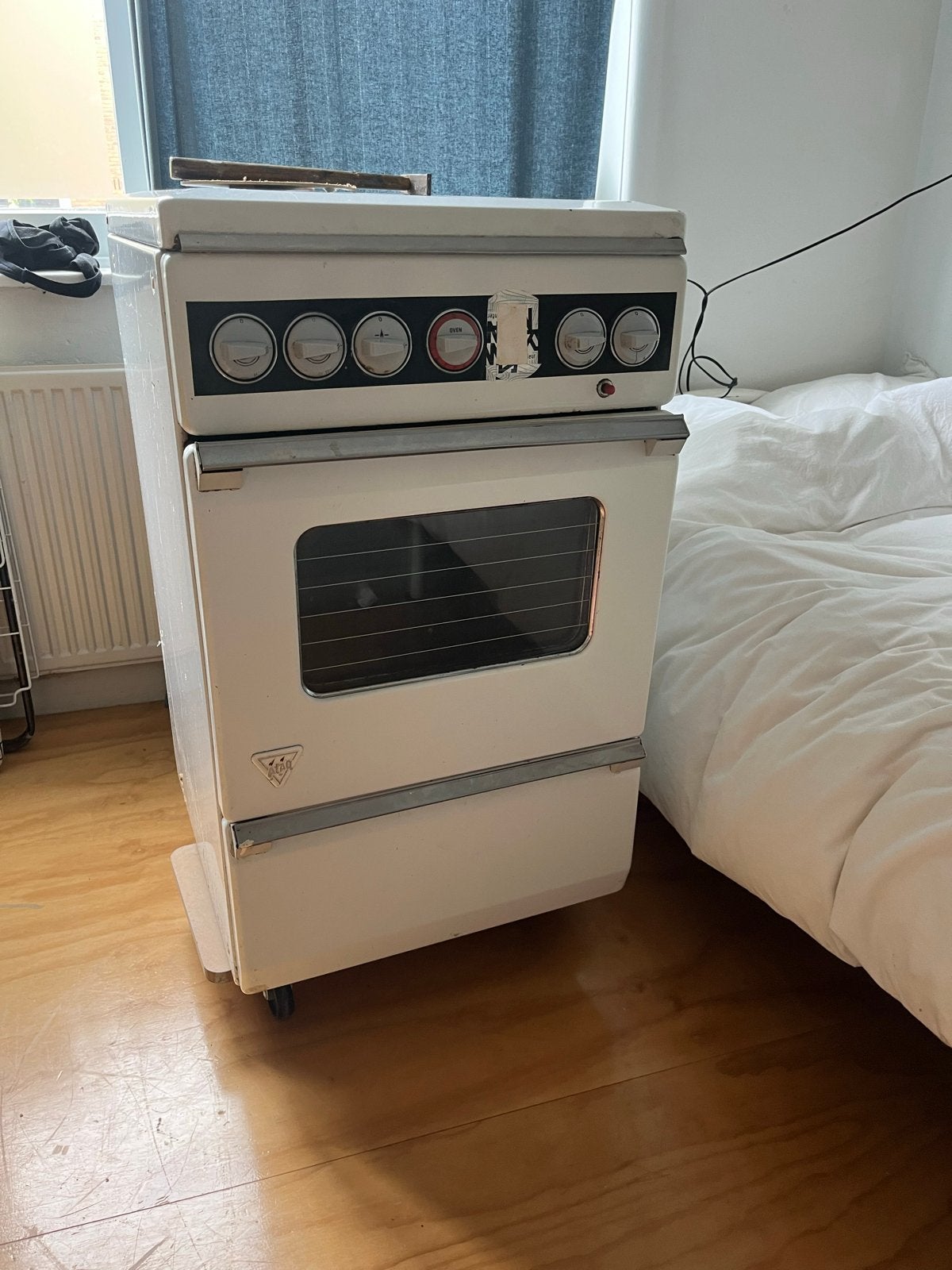 Vintage Fornuis - Wit, Gebruikt, Witgoed en Apparatuur, Gebruikt, Gas, 85 tot 90 cm, 4 kookzones
