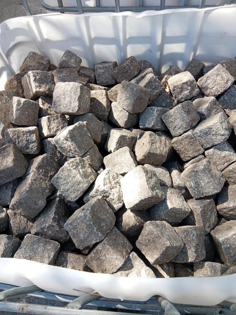 Grijze natuursteen kasseien - perfect voor oprit/terras, Tuin en Terras, Grind, Keien en Split, Gebruikt, Kei, Grijs, Graniet