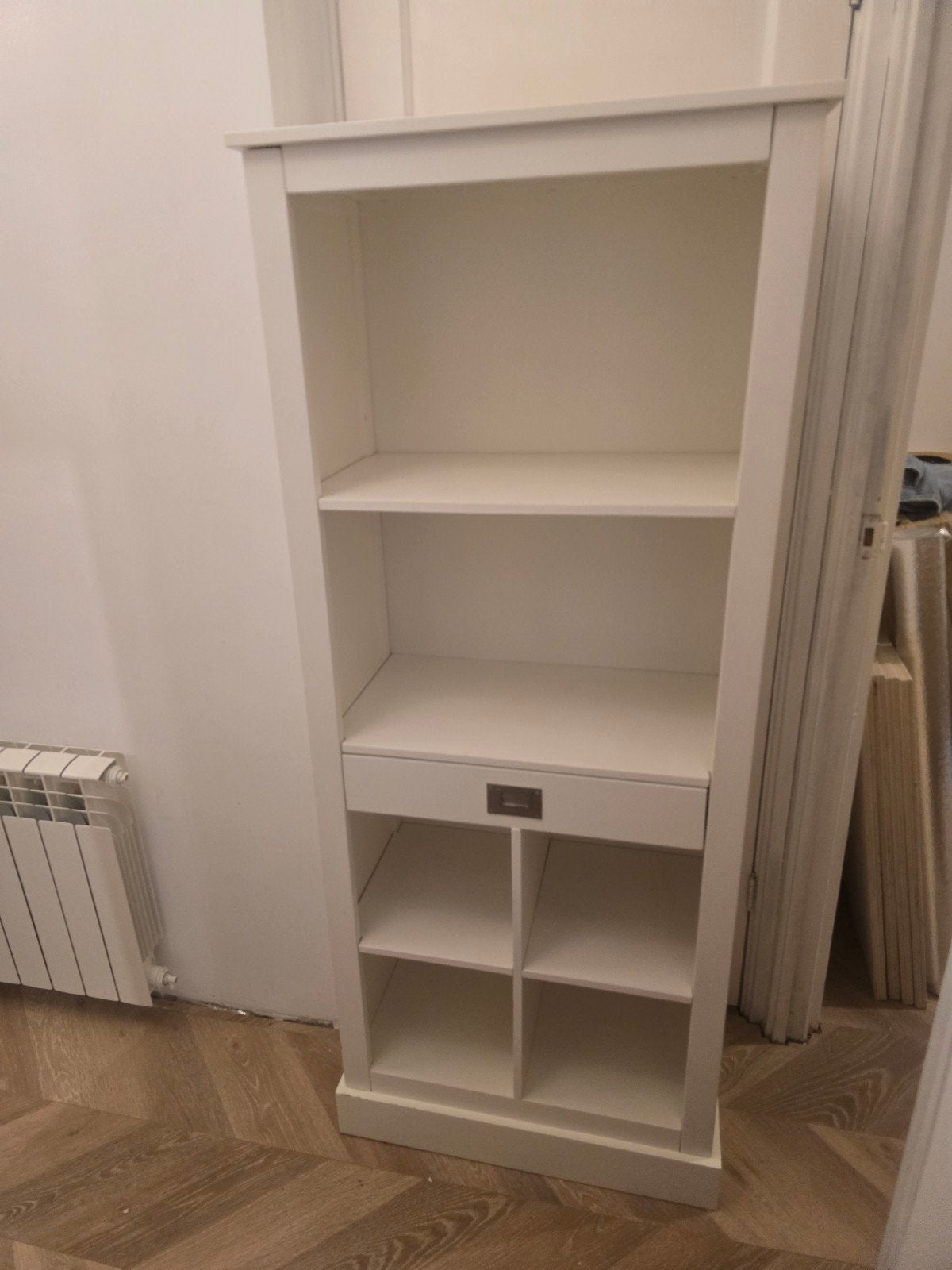 Witte wijnkast met lade en planken Leen bakker, Ophalen, Minder dan 50 cm, Gebruikt, Met lade(s)