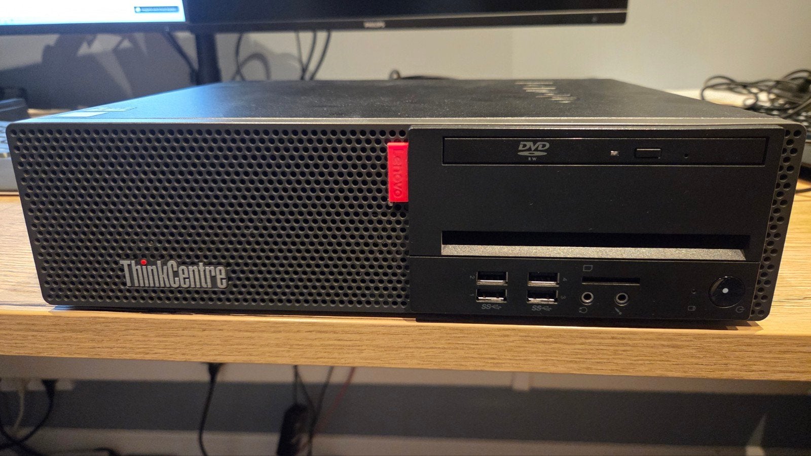 Lenovo ThinkCentre M710s Desktop PC - Compact & Krachtig, Computers en Software, Desktop Pc's, Zo goed als nieuw, Ophalen