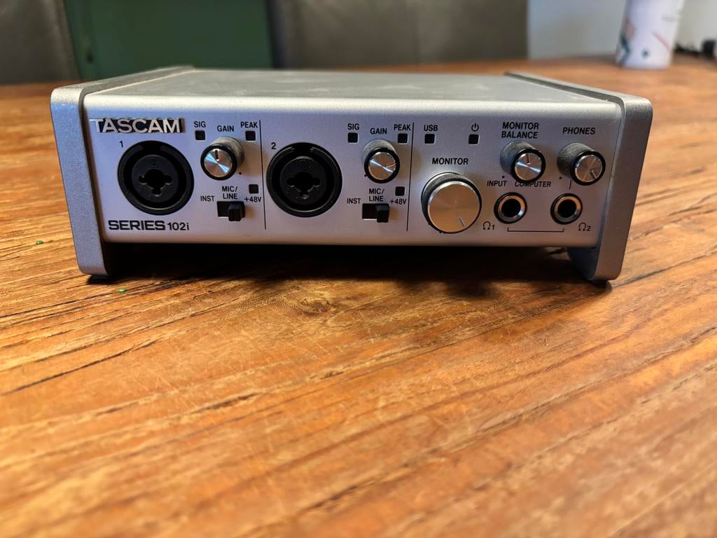 Tascam SERIES 102i, Ophalen of Verzenden, Zo goed als nieuw