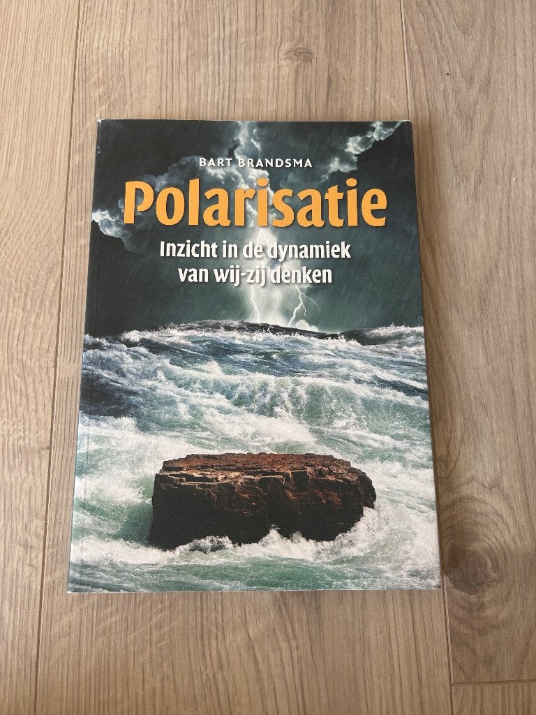 Boek- polarisatie inzicht in de dynamiek van wij- zij denken, Ophalen of Verzenden, Alpha, Zo goed als nieuw, HBO