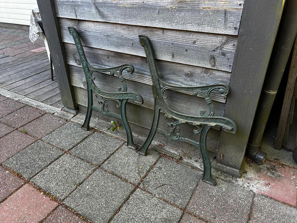 Tuinbank parkbank gietijzer zijkanten, Ophalen, Gebruikt