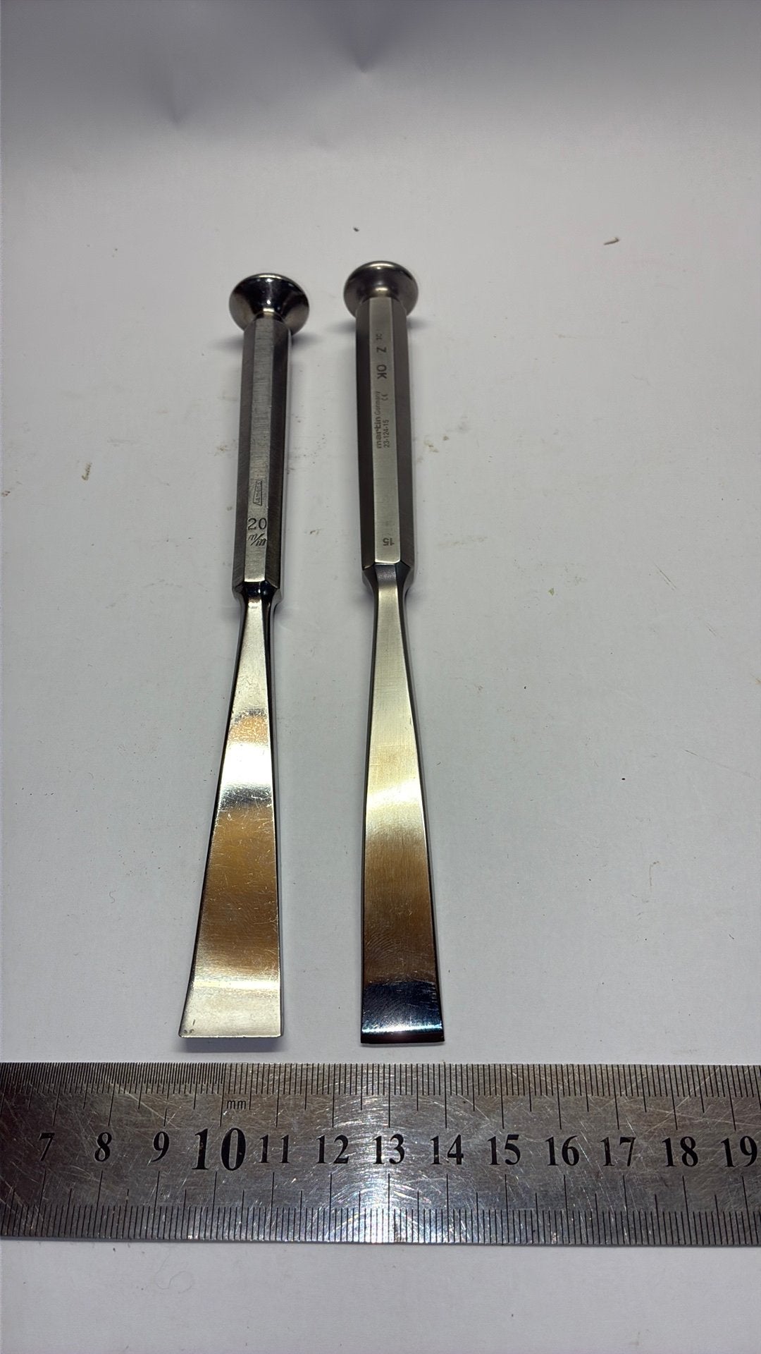 2 beitels rvs ( medisch gereedschap ), Ophalen of Verzenden