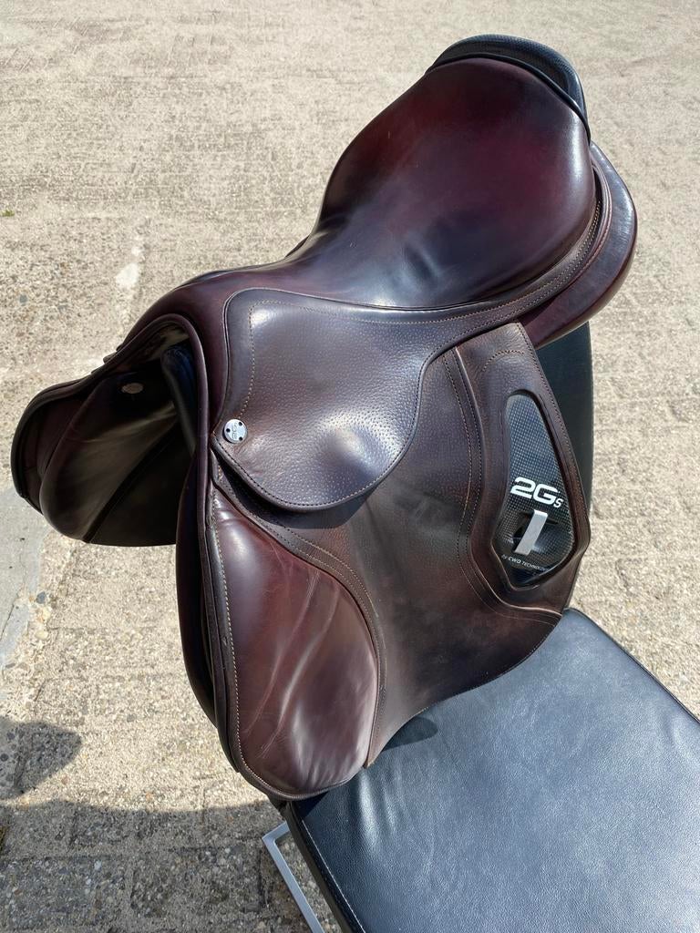 CWD 2Gs spring zadel 17,5 inch, Dieren en Toebehoren, Ophalen of Verzenden, Gebruikt, Springen