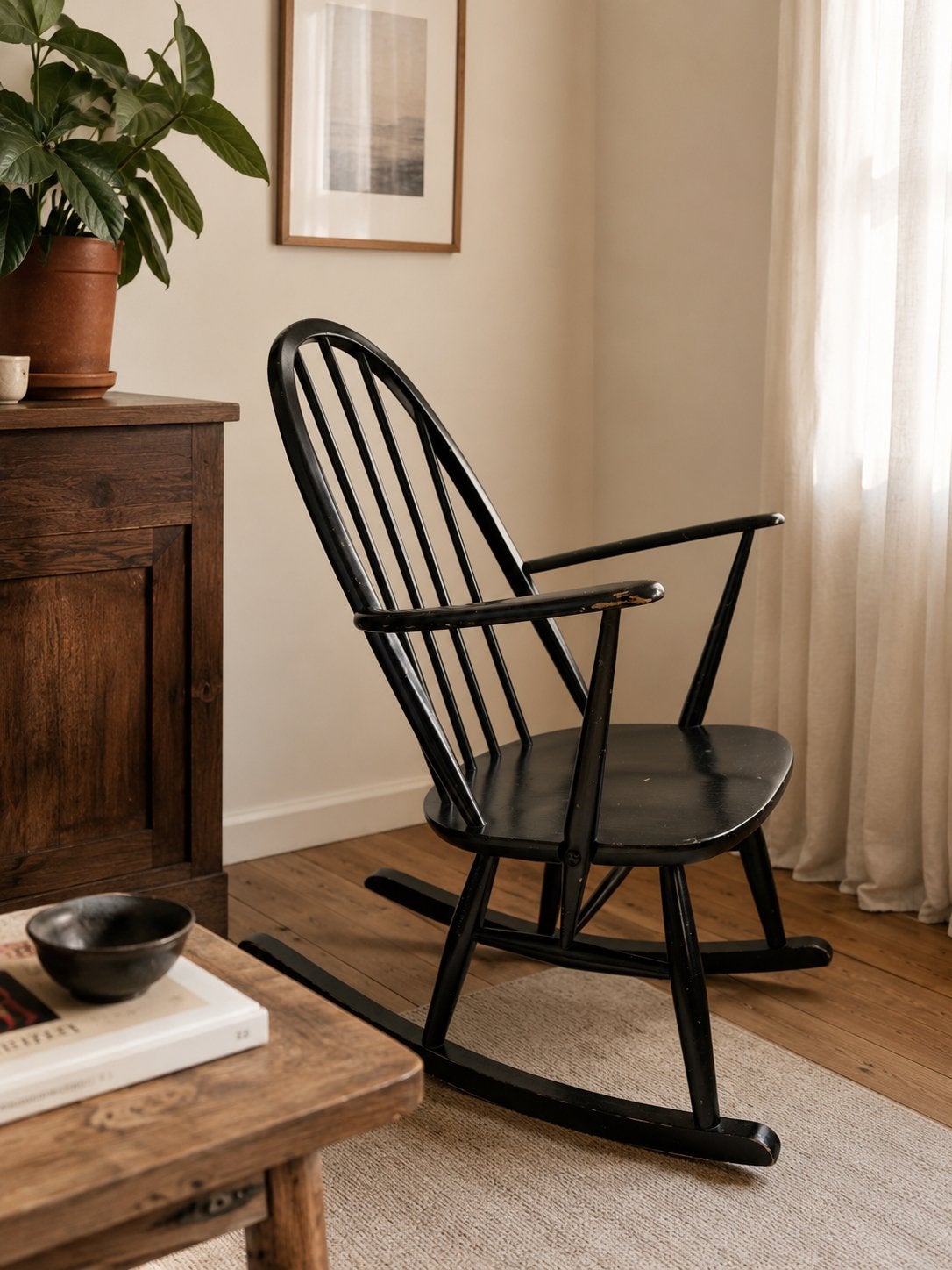 Vintage schommelstoel Ercol ~ model Quaker 428, Huis en Inrichting, Stoelen, Zwart, Vintage, Ophalen of Verzenden, Zo goed als nieuw