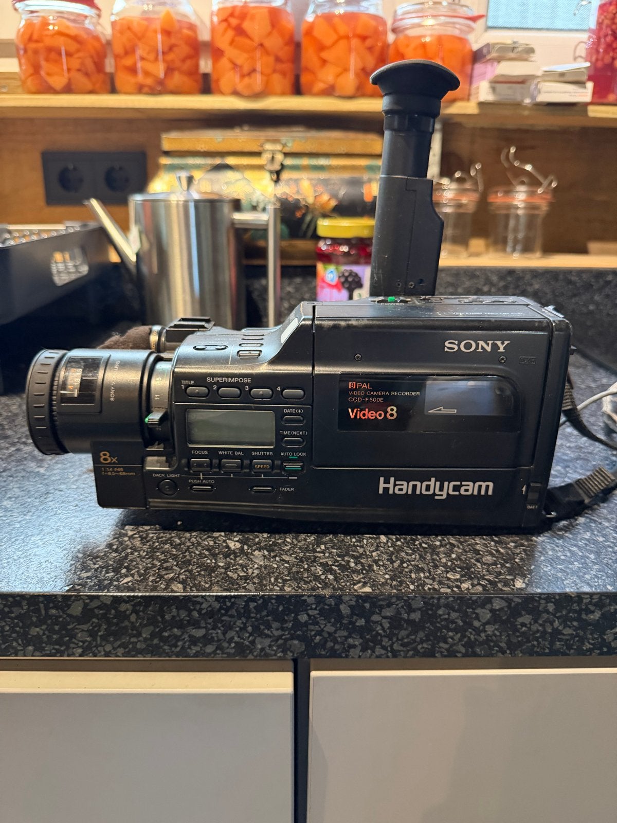 Sony Video 8 Handycam CCD-F500E - Vintage Camcorder