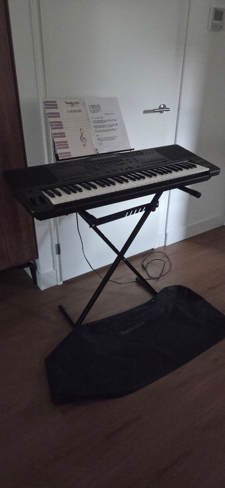 Technics KN1000 Keyboard  met standaard en hoes, Ophalen of Verzenden, Met standaard, Technics, 61 toetsen