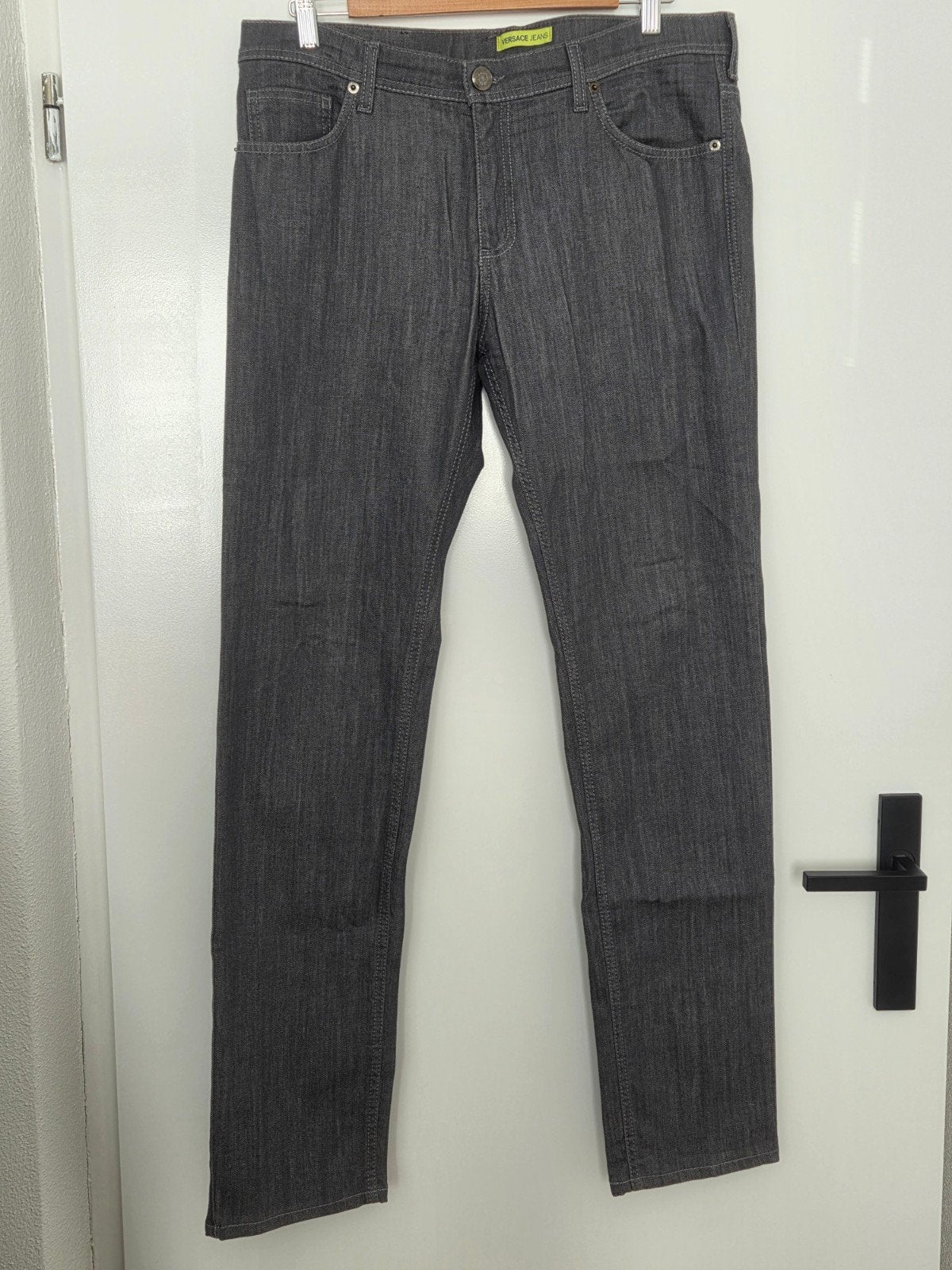 Versace Jeans in maat 44, W32 (confectie 46) of kleiner, Ophalen of Verzenden, Zo goed als nieuw, Grijs
