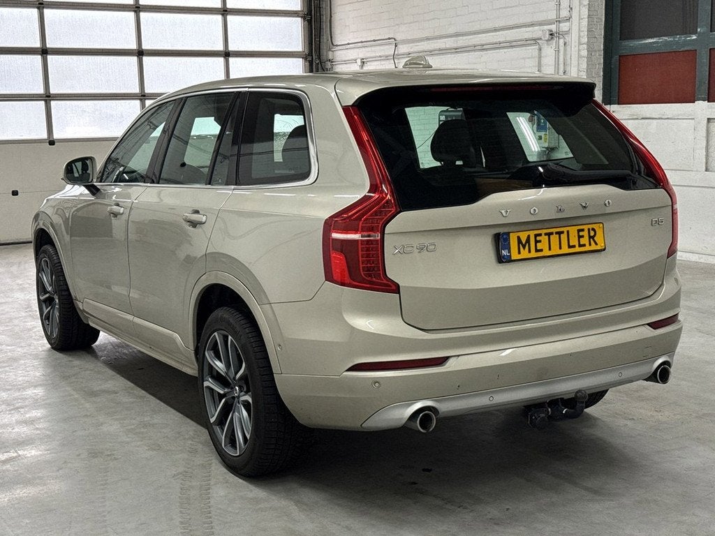 Volvo XC90 2.0 D5 AWD MOMENTUM Carplay|Trekhaak, Auto's, Volvo, Gebruikt, Euro 6, 4 cilinders, 1969 cc